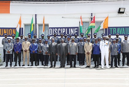 Double cérémonie de baptême de la 46e promotion de cours d'application de 37 élèves-officiers de gendarmerie et de prestation de serment de 1 969 sous-officiers élèves