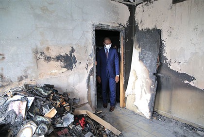 Incendie à la Direction Générale des Impôts: le ministre Moussa Sanogo visite les lieux du sinistre