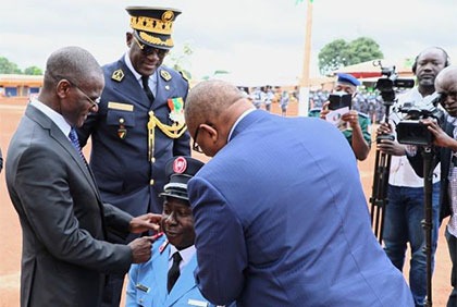 Korhogo : école de police, cérémonie de baptême et de remises d’épaulettes de 29 élèves commissaires de police jugés aptes…
