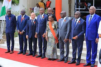 Cérémonie de décoration dans l’ordre national par la grande chancelière