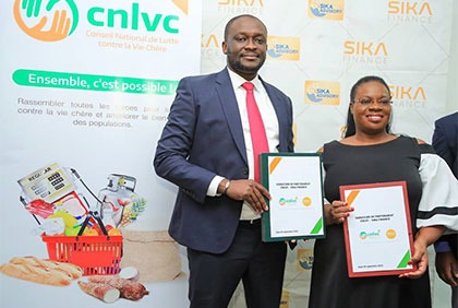 Lutte contre la vie chère: signature de convention entre le conseil national de lutte contre la vie chère et Sika Finance