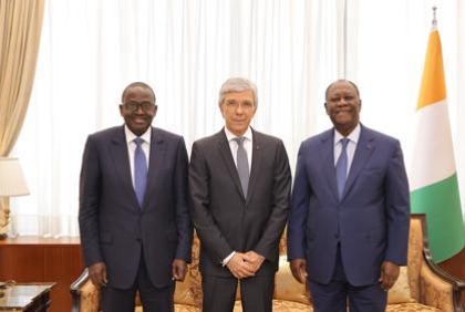 Entretien du Président de la République, S.E.M. Alassane OUATTARA, avec l'Ambassadeur d'Algérie en Côte d'Ivoire