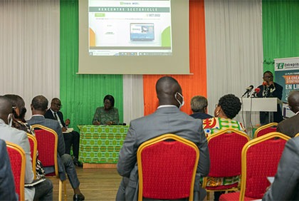 Rencontre d'information sectorielle du centre de promotion des investissements en Côte d'Ivoire (CEPICI) avec les acteurs du secteur privé