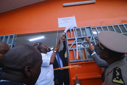 Yamoussoukro : le Ministre Souleymane Diarrassouba parraine l’inauguration de la cantine du Groupe Scolaire Energie