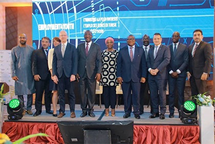 Digitalisation de l’industrie : les Ministres  Souleymane Diarrassouba et Amadou Coulibaly procèdent  au lancement du projet ‘’L’Industrie 4.0 pour favoriser l’emploi des jeunes’’