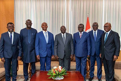 Entretien du Vice-Président de la République, M. Tiémoko Meyliet KONE, avec le Président de la Confédération Africaine de Football (CAF), M. Patrice MOTSEPE