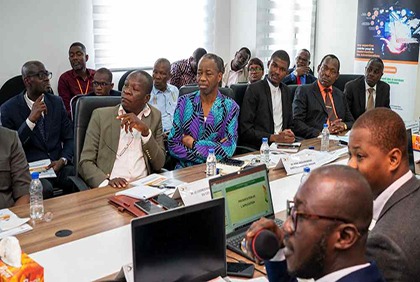 Côte d'Ivoire: remise officielle d’un outil de gestion et de suivi de programmes à la Direction générale des infrastructures routières