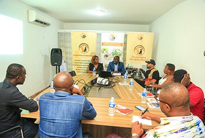 Action caritative: cérémonie de remise d’ustensiles et de batteries d’ustensiles de cuisine à la fondation AWI par SOLIBRA