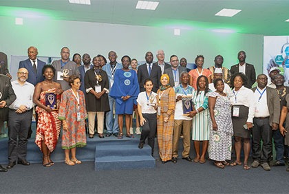 Cérémonie de clôture du colloque international Africa expo santé 2022