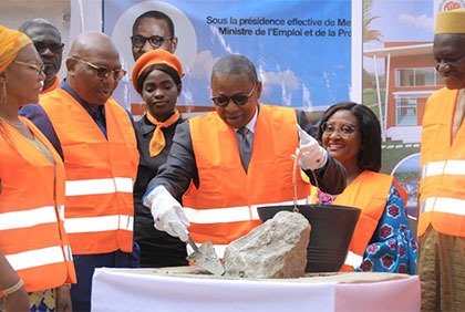 Réduction des inégalités et de la pauvreté : Adama Kamara lance deux projets d’insertion de plus de 2500 personnes