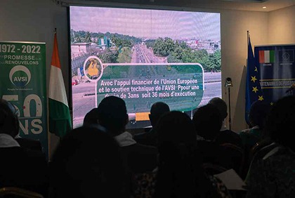 Double cérémonie de présentation des résultats du projet d'appui à la cohésion sociale et la célébration des 50 ans de l'Association des volontaires pour le service international