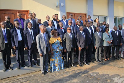 Médias: inauguration de la salle de conférence de la Maison de la Presse