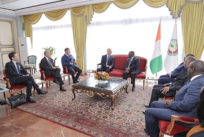 Entretien du Président de la République, S.E.M. Alassane Ouattara, avec le Ministre français de l'Economie et des Finances, M. Bruno Le Maire