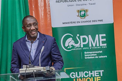 Soutien aux MPME de Yamoussoukro  : le Ministre Souleymane Diarrassouba préside la cérémonie de remise d’équipements à 84 micro entreprises 