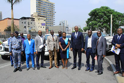 Amélioration des conditions de travail des agents : le Ministère en charge du Commerce dote plusieurs directions de  véhicules