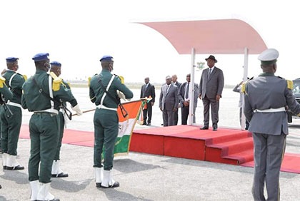 Côte d'Ivoire : départ du Président Alassane Ouattara en France 