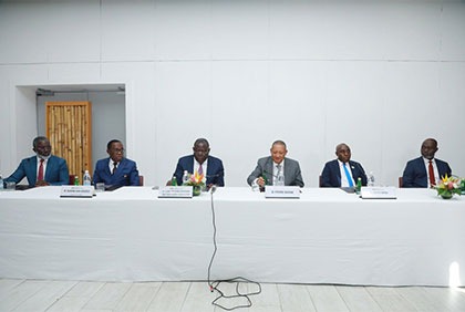 Politique: conférence de presse relative à l'adhésion de Pierre René Magne au RHDP