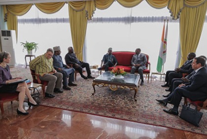 Entretien du chef de l’Etat  avec l'ancien Président du Nigeria, M. Olusegun Obasanjo