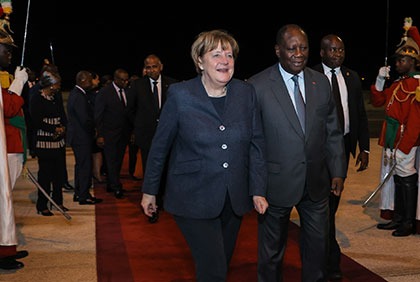 Arrivée de Mme Angela MERKEL, Lauréate du Prix Félix HOUPHOUËT-BOIGNY de l'UNESCO