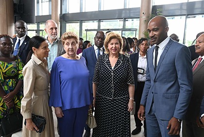 La Présidente de l'Hôpital Pédiatrique de l'Enfant Jésus de Rome Madame Mariella Enoc, visite l'Hôpital Mère-Enfant de Bingerville