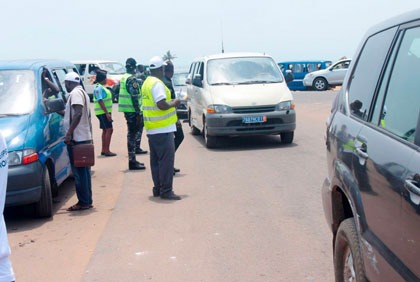 2è édition de la Semaine Nationale de la Sécurité Routière: sensibilisation des automobilistes dans le district d'Abidjan