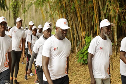 Sport : randonnée pédestre et séance de gym de la direction du contrôle financier