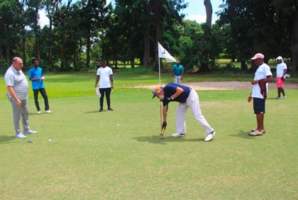 Sport/ 3è édition du tournoi de Golf Flash Vehicles