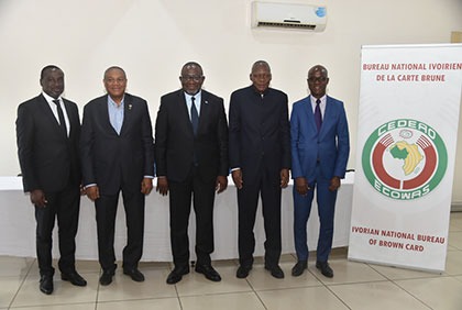 Prise en charge des urgences des accidents de la circulation : le GSPM et des établissements sanitaires reçoivent des médicaments et équipements