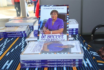 Salon international du Livre: Dédicace de l’œuvre le secret d’une aventure, celle qu’on attendait pas au sommet