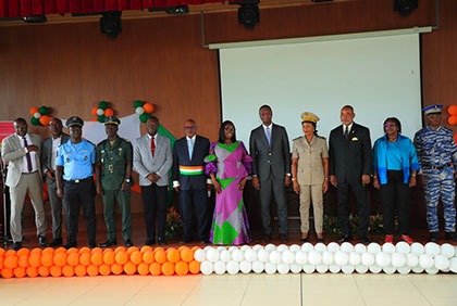 Mérite en milieu scolaire : le ministre Moussa Sanogo préside la journée de l’excellence du lycée d’excellence Alassane Ouattara de Grand-Bassam
