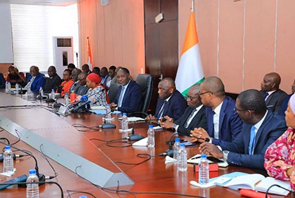 Conférence de presse du ministre des Mines, du Pétrole et de l'Energie, Mamadou Sangafowa Coulibaly