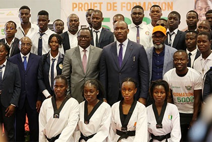 Cérémonie de lancement du projet de formation de 5000 jeunes aux métiers des sports et métiers connexes