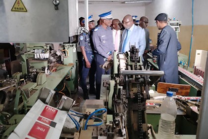 Côte d'Ivoire d'Ivoire/Lutte contre la fraude : une usine clandestine de fabrication de cigarettes démantelée à Abobo