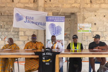 Sécurité routière : l'Ong J'aime Jacqueville sensibilise les chauffeurs de taxis motos