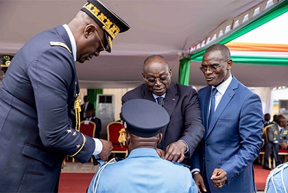 Côte d'Ivoire: cérémonie de baptême de promotion et de remise d’épaulettes aux élèves Commissaires et Officiers de Police des promotions 2021-2023 