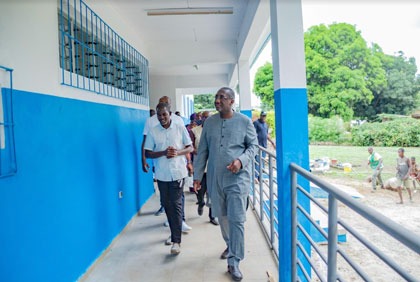 Yamoussoukro/Santé : le Ministre Souleymane Diarrassouba visite le chantier du centre de santé de N’Gokro