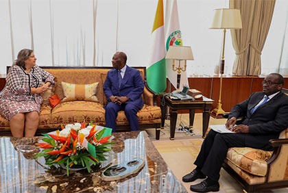 Entretien du Président de la République, S.E.M Alassane Ouattara, avec l'Ambassadeur des Pays-Bas en Côte d'Ivoire, S.E.Mme Daoud Yvette Soraya