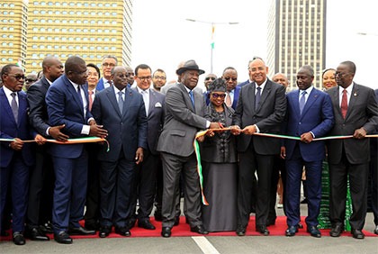 Infrastructure: Le président Alassane Ouattara procède à l'inauguration du pont reliant les Communes du Plateau et de Cocody