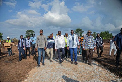 Industrie et Artisanat : le Ministre Souleymane Diarrassouba lance les travaux du centre des expositions des produits de la petite transformation et de l’artisanat (CEPPTA)