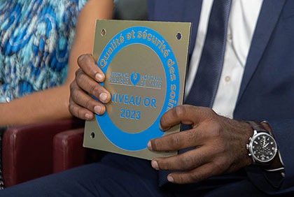 Cérémonie de remise du label qualité sécurité des soins AP-HP 2023 à l'Hôpital Mère Enfant de Bingerville