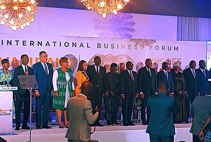 Côte d’Ivoire: la 9ème édition du Forum des Affaires Internationales MAKUTANO ouverte à Abidjan par le Premier ministre, Patrick Achi