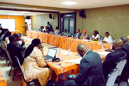 Lutte contre le cancer du sein: Les prestataires de santé des entreprises privées formées