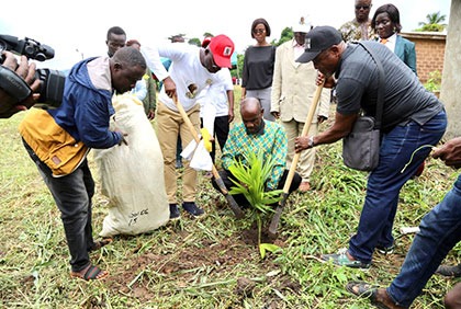 Religion: Cérémonie d’hommage des bouddhistes Soka Gakkai Internationale-Côte d’Ivoire à leur défunt guide spirituel