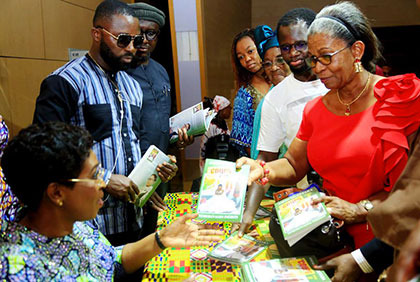 Littérature : Anzatta Ouattara dédicace ‘’Les coups de la vie’’ Tome 8