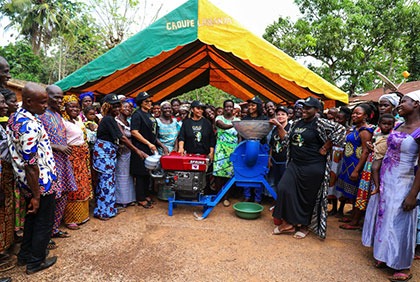 Côte d'Ivoire: l'ONG Lame Afrique apporte son soutien aux femmes et plusieurs élèves du pays