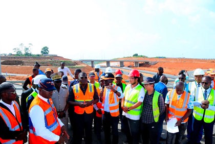 Infrastructure routière : Visite des travaux de construction de la voie de contournement de la ville d'Abidjan Y4