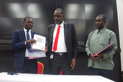 Côte d'Ivoire/ Cérémonie officielle de signature et de remise de la convention collective de la sécurité privée et du transport de fonds