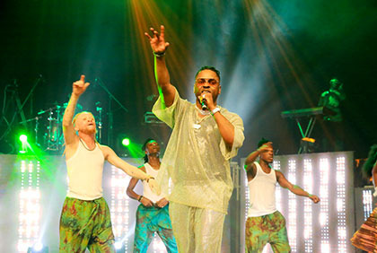 Musique: Concert de l'artiste Bebi Philip au palais de la culture