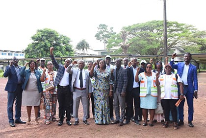 Sécurité routière: le Ministère des Transports sensibilise les élèves du Lycée Sainte Marie de Cocody