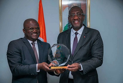 Petites et Moyennes Entreprises : Le Ministre du Commerce et de l’Industrie, Souleymane Diarrassouba reçoit un prix d’excellence de la Fédération Ivoirienne des Petites et Moyennes Entreprises (FIPME)